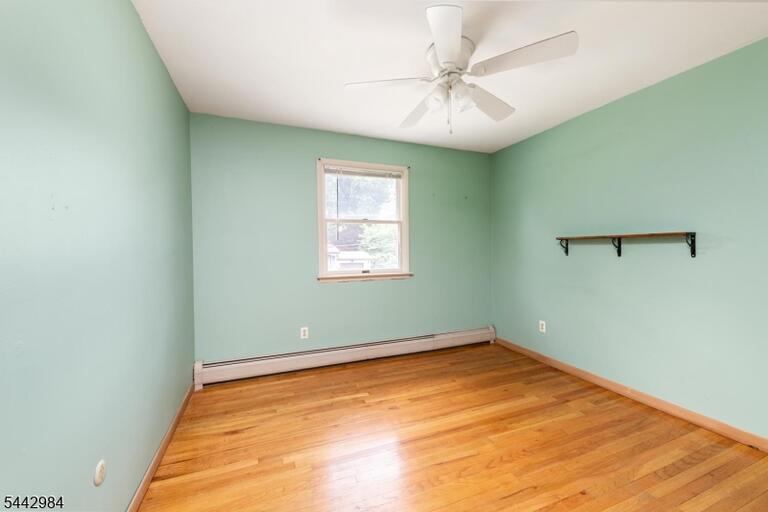 Property listing MLS 4037439 photo 18