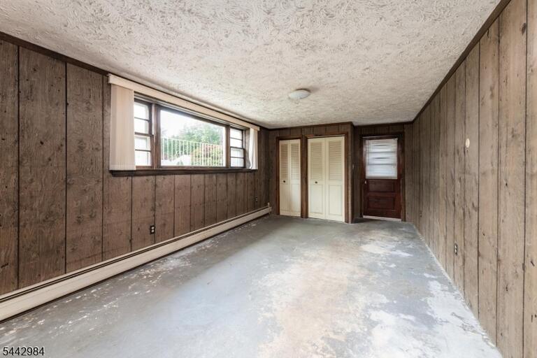 Property listing MLS 4037439 photo 26