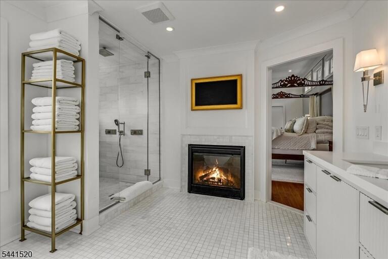 Property listing MLS 4037441 photo 30