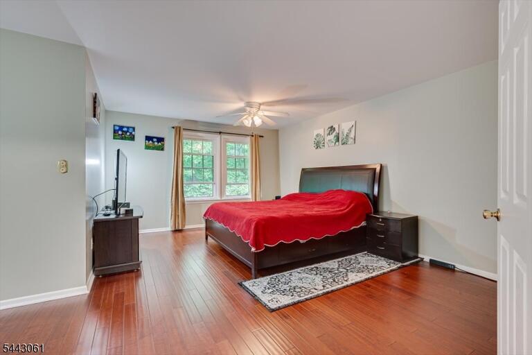 Property listing MLS 4037474 photo 28