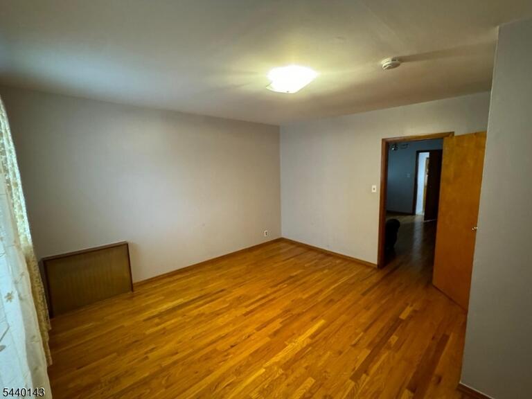 Property listing MLS 4037491 photo 4