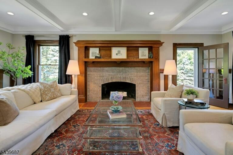 Property listing MLS 4037583 photo 11