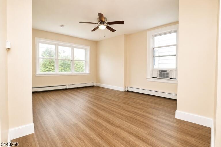 Property listing MLS 4037618 photo 1