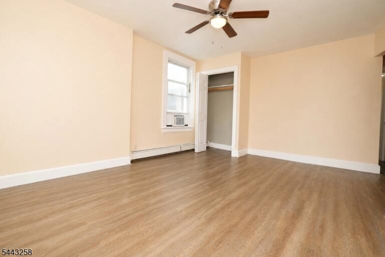 Property listing MLS 4037618 photo 8