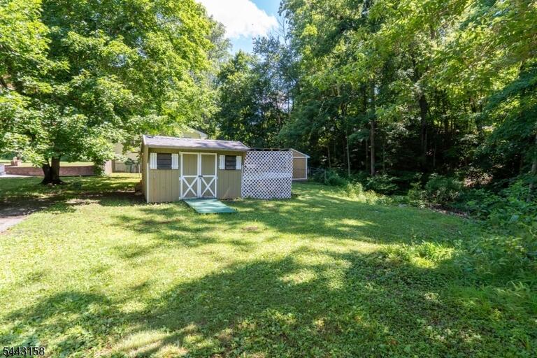 Property listing MLS 4037647 photo 10