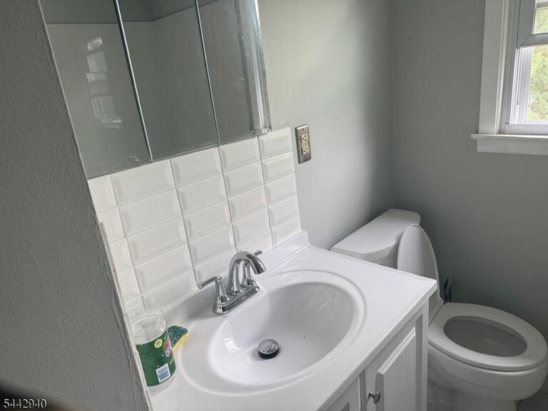 Property listing MLS 4037667 photo 18