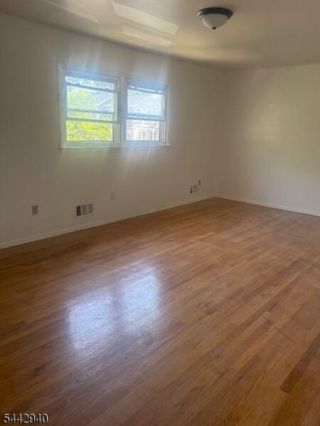 Property listing MLS 4037667 photo 2
