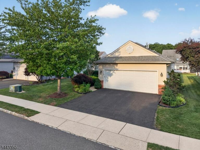 Property listing MLS 4037705 photo 8