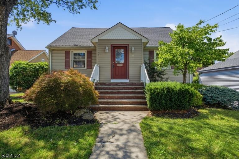 Property listing MLS 4037782 photo 2