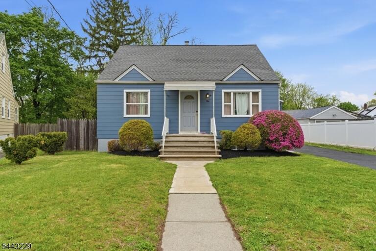 Property listing MLS 4037792 photo 2