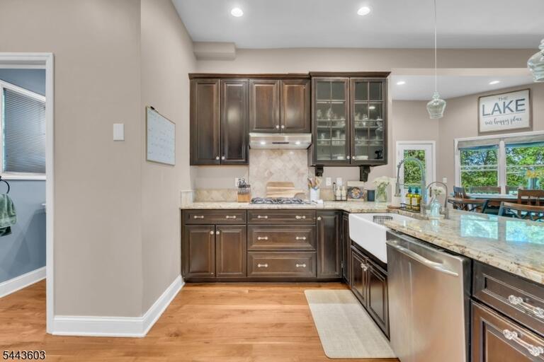 Property listing MLS 4037880 photo 10