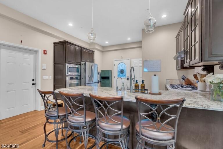 Property listing MLS 4037880 photo 11