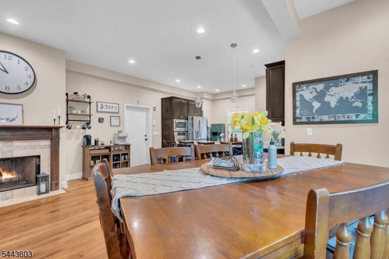 Property listing MLS 4037880 photo 14