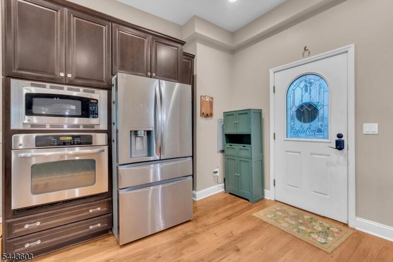 Property listing MLS 4037880 photo 7