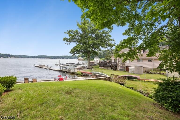 Property listing MLS 4037888 photo 35