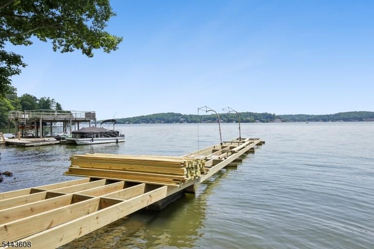 Property listing MLS 4037888 photo 42