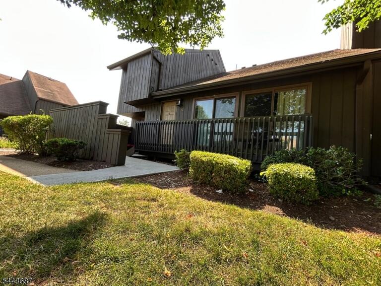 Property listing MLS 4037943 photo 1