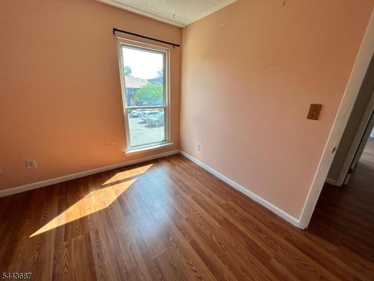 Property listing MLS 4037943 photo 12