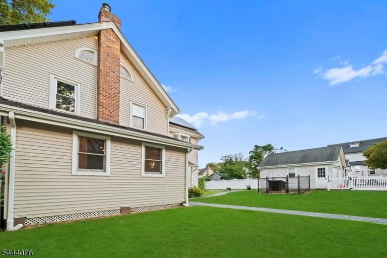 Property listing MLS 4038335 photo 35