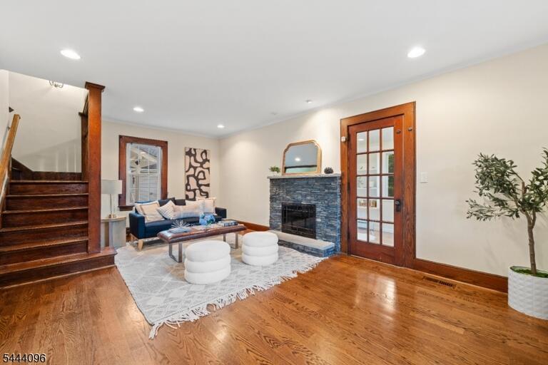 Property listing MLS 4038335 photo 6