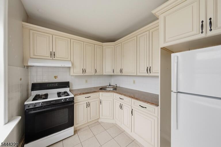 Property listing MLS 4038431 photo 7
