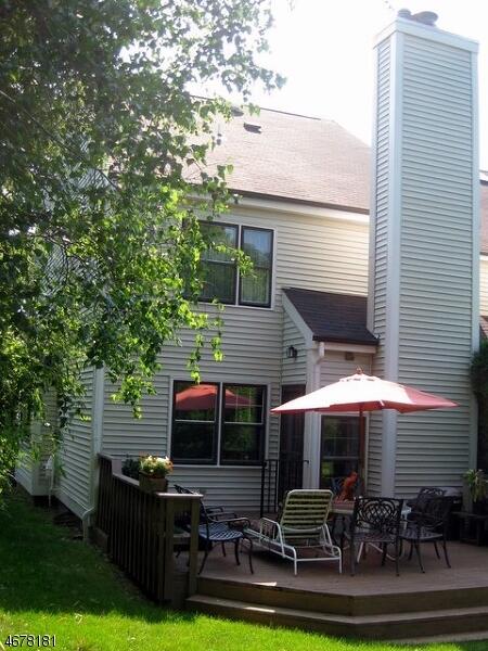 Property listing MLS 4038465 photo 2