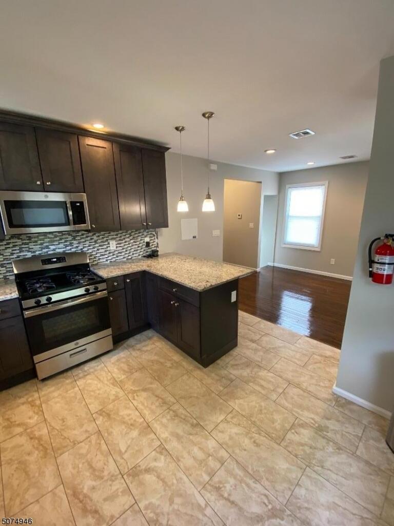Property listing MLS 4038506 photo 10