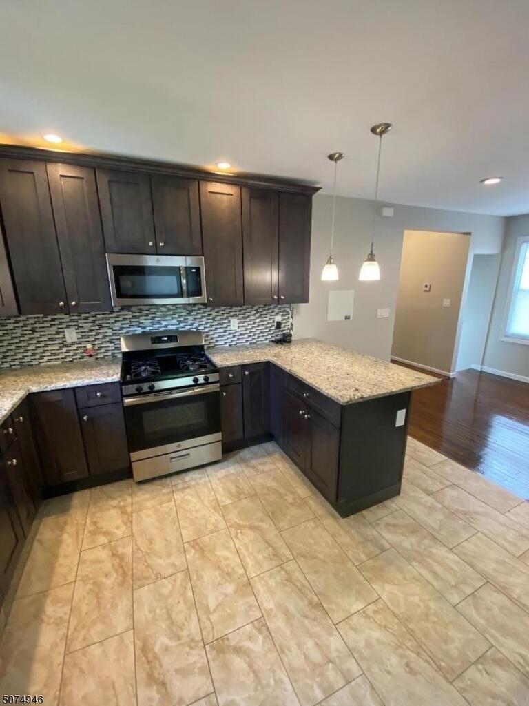 Property listing MLS 4038506 photo 11