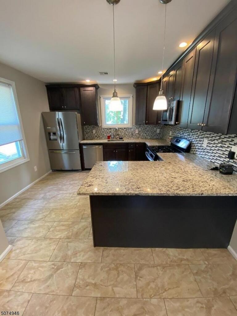 Property listing MLS 4038506 photo 5