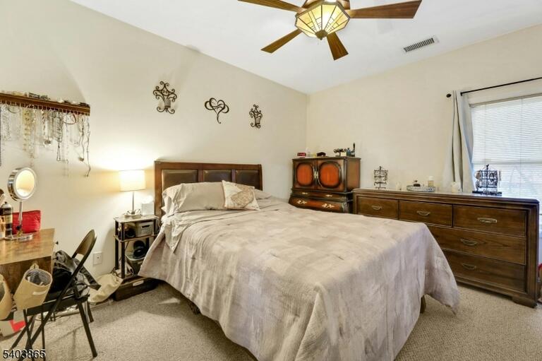 Property listing MLS 4038604 photo 10