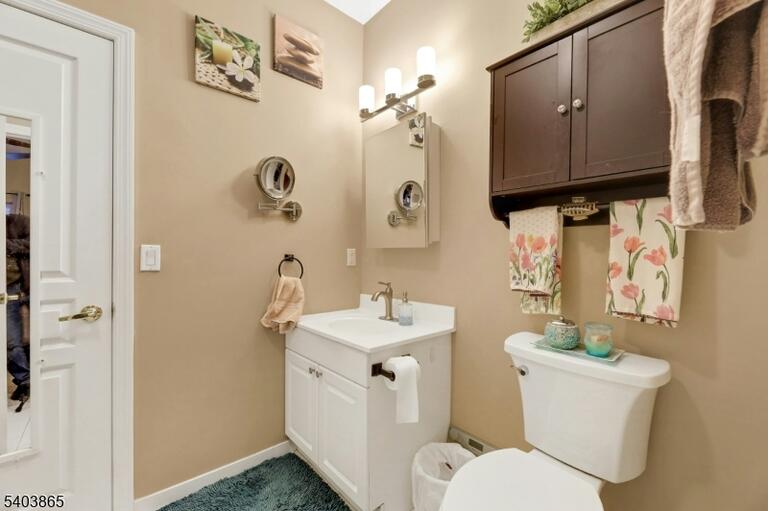 Property listing MLS 4038604 photo 14