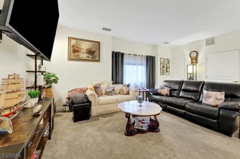 Property listing MLS 4038604 photo 9