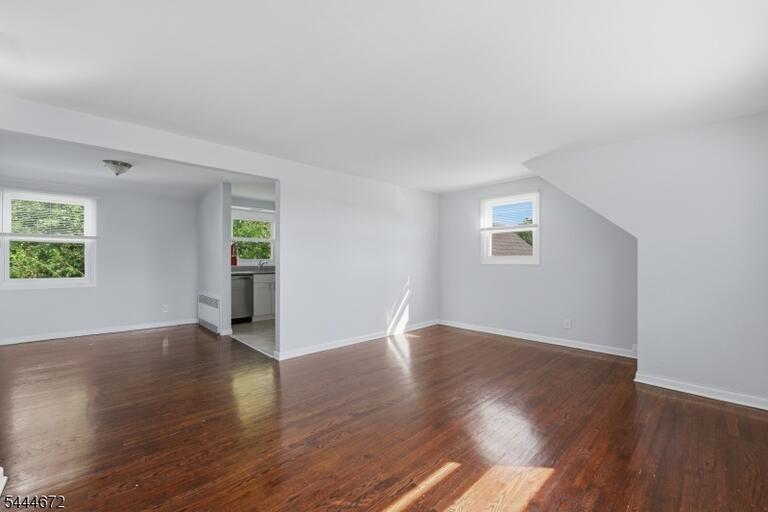 Property listing MLS 4038816 photo 4