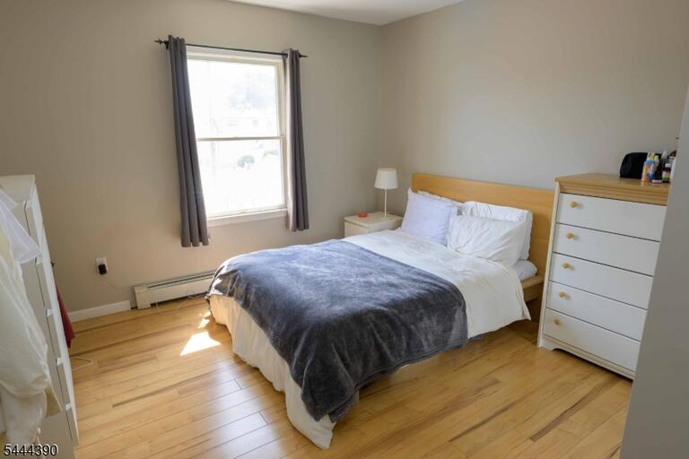 Property listing MLS 4038855 photo 12