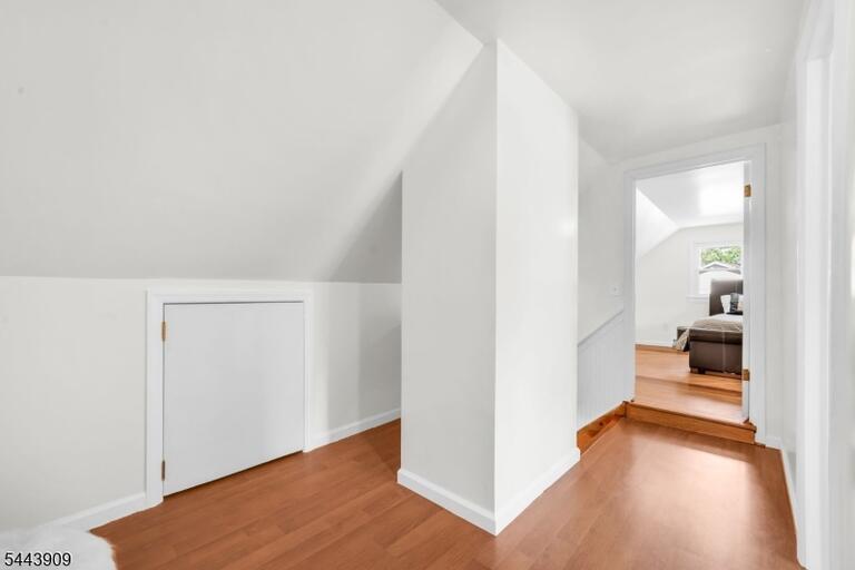 Property listing MLS 4038862 photo 21