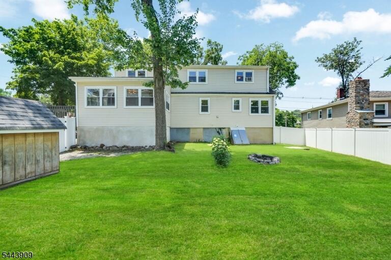 Property listing MLS 4038862 photo 38