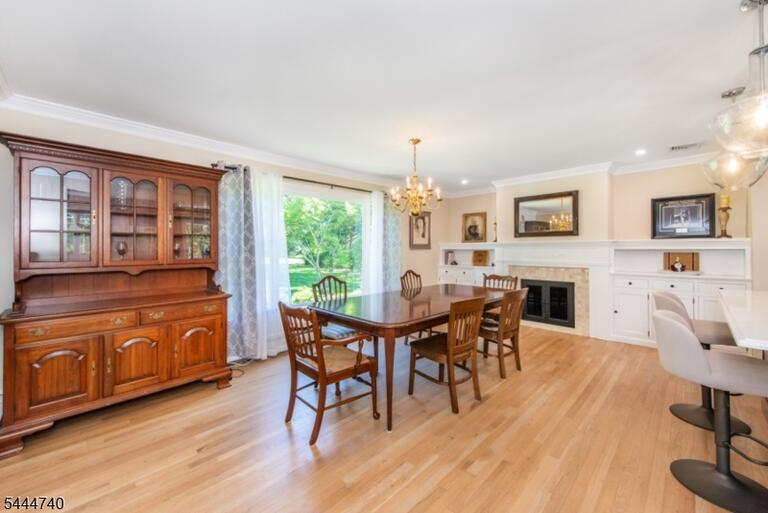 Property listing MLS 4038875 photo 12
