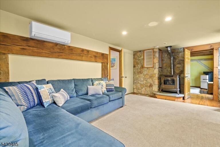 Property listing MLS 4038903 photo 11