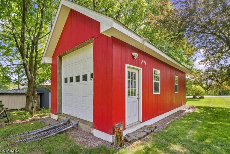 Property listing MLS 4038903 photo 41