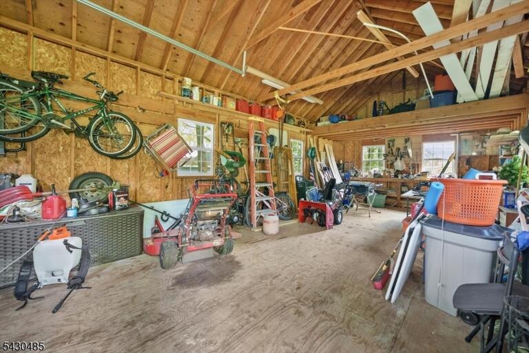 Property listing MLS 4038903 photo 42