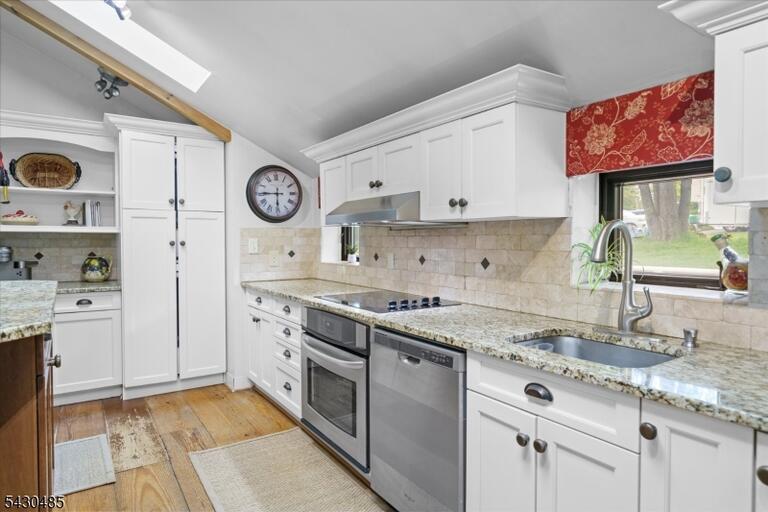 Property listing MLS 4038903 photo 8
