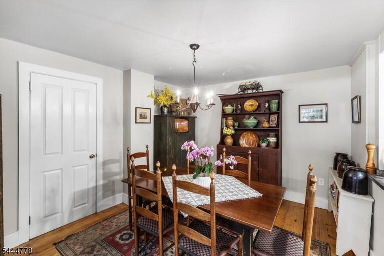 Property listing MLS 4038912 photo 15