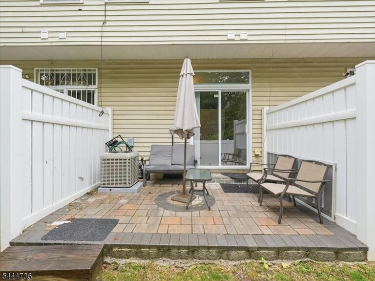 Property listing MLS 4038968 photo 20