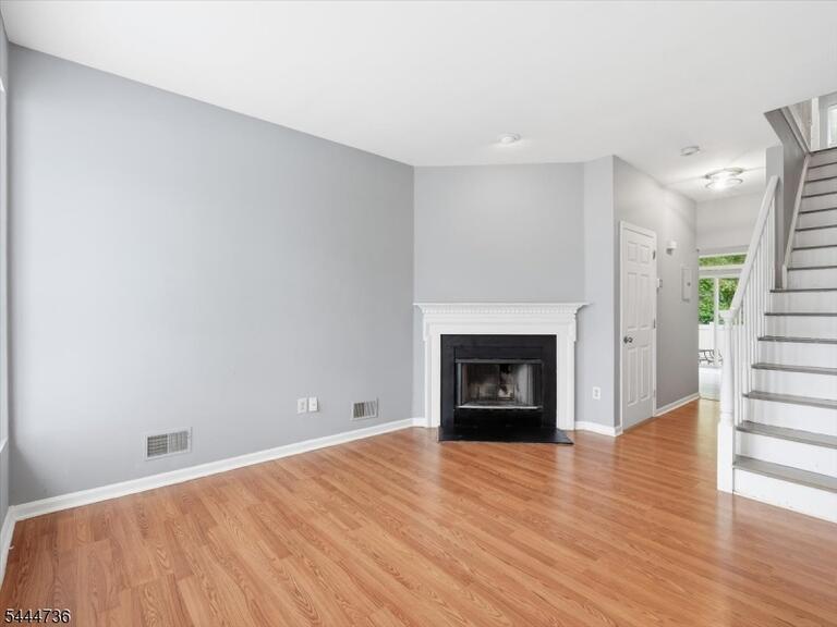 Property listing MLS 4038968 photo 6