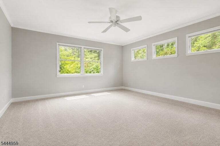 Property listing MLS 4039058 photo 24