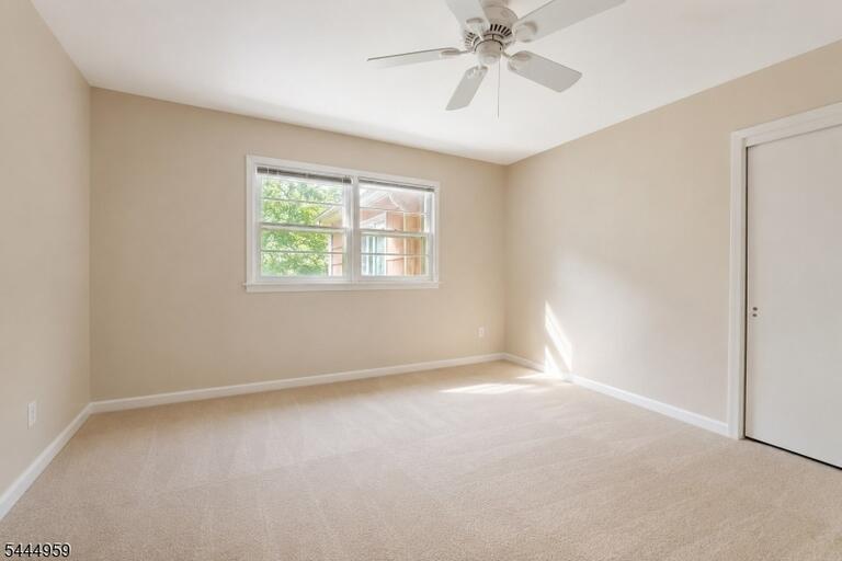 Property listing MLS 4039058 photo 30