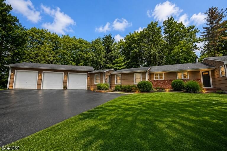 Property listing MLS 4039058 photo 40