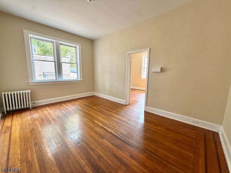 Property listing MLS 4039068 photo 3