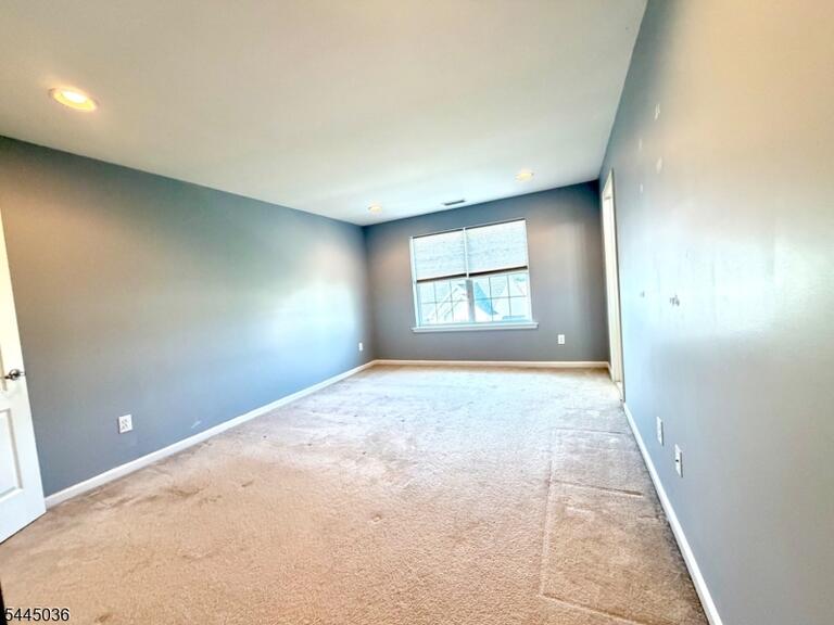 Property listing MLS 4039107 photo 25