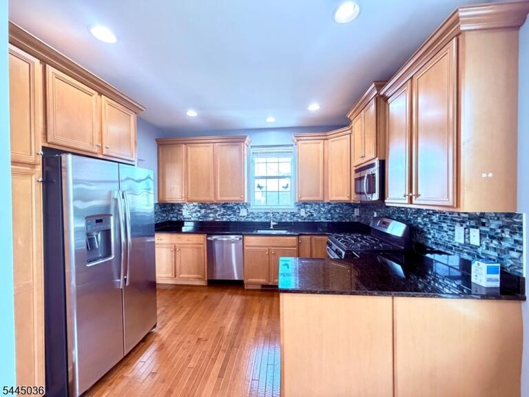 Property listing MLS 4039107 photo 4